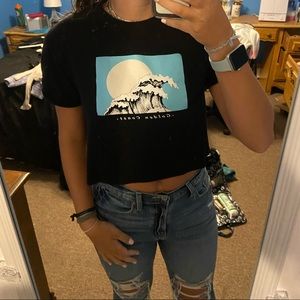 Cropped golden coast tee